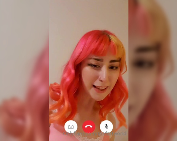 The Fart World aka thefartworld OnlyFans - Freya FaceTime Calls You! Some serious innovation with this one