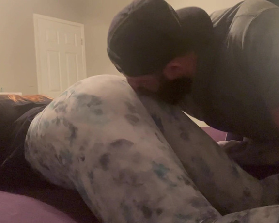 The Fart World aka thefartworld OnlyFans - Lexie Farting In Her Boyfriends Face! Imagine Smelling Them That Up Close! @gassylexi