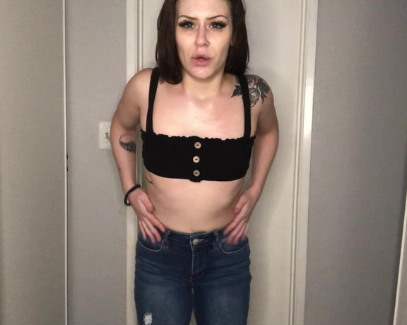 The Fart World aka thefartworld OnlyFans - Brooke Sexy Farts In Jeans! @abigailpeach