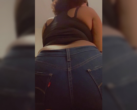 The Fart World aka thefartworld OnlyFans - Dynasty Bubbling Them Out In Jeans! I know you guys cant get enough of that ass!