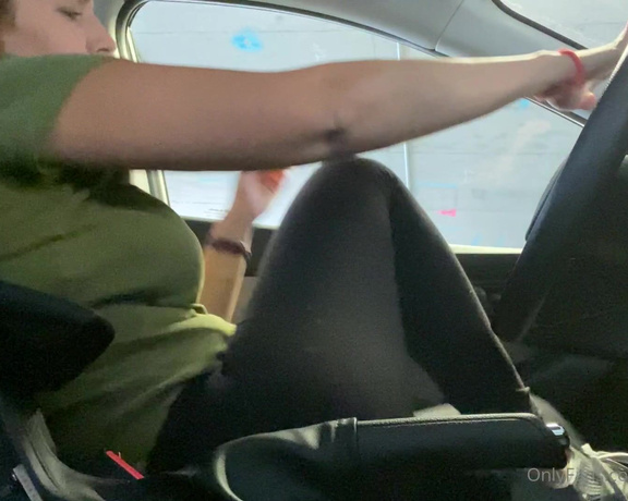 The Fart World aka thefartworld OnlyFans - Audrey Farting In Car! @nextdoor dreamx