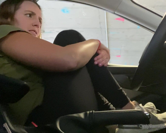 The Fart World aka thefartworld OnlyFans - Audrey Farting In Car! @nextdoor dreamx