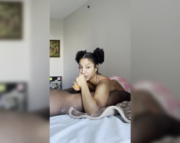 ManyVids - Foxybrown20 - Deepthroating that dick I want a facial