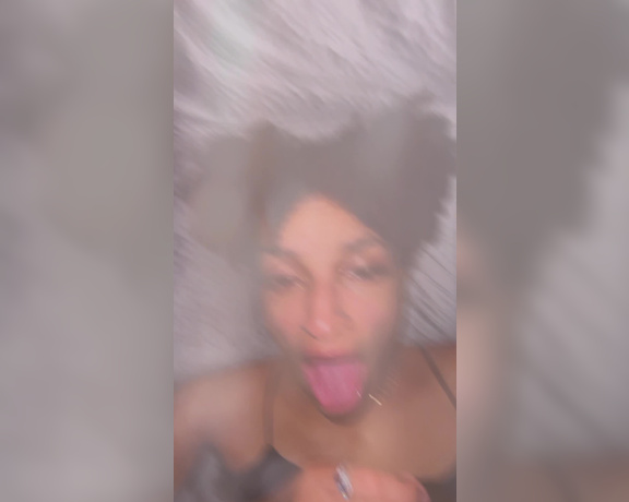 ManyVids - Foxybrown20 - Second cumpilation