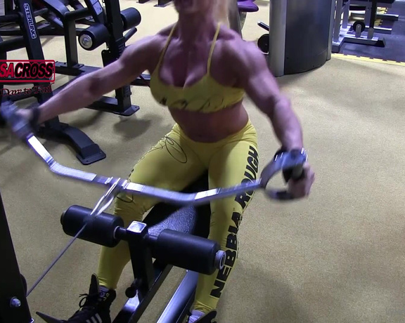 LisaXXXCross aka lisaxxxcross OnlyFans - Training back in 2016 You can see how much size I have put on in the