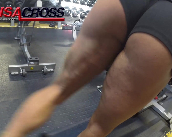 LisaXXXCross aka lisaxxxcross OnlyFans - Training Hamstrings