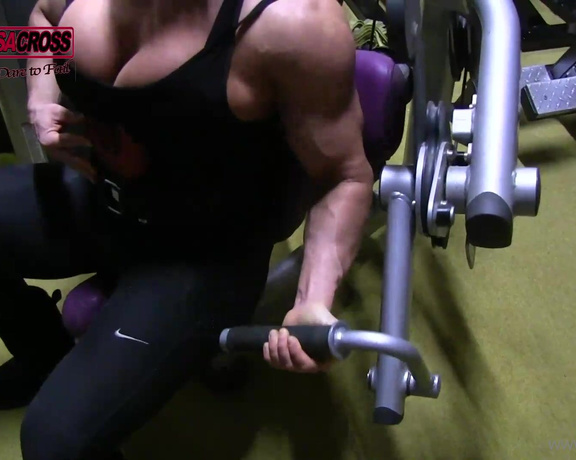 LisaXXXCross aka lisaxxxcross OnlyFans - Compilation of arms training