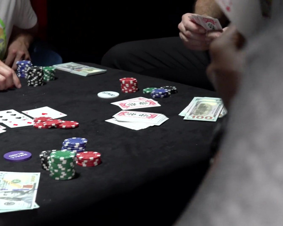 (ManyVids) Mr AnalizeHer - Poker Night