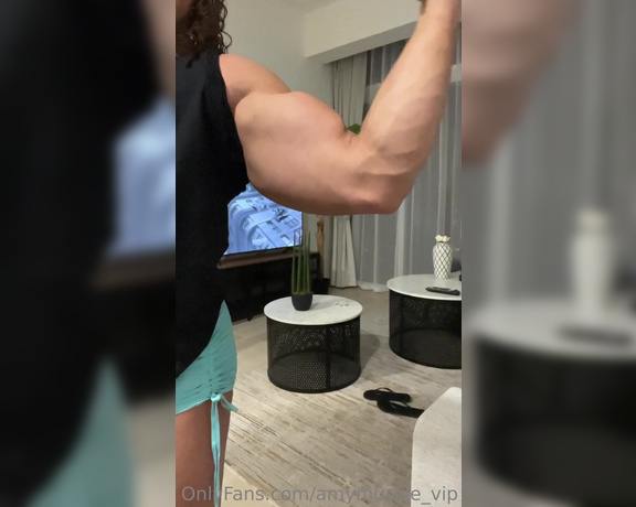 Amy Muscle VIP aka amymuscle_vip OnlyFans - What do you think of my massive biceps I think they are around 178 inches here