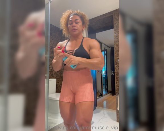 Amy Muscle VIP aka amymuscle_vip OnlyFans - Routine before going to gym