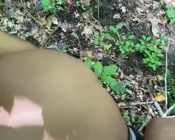 Jeff Cutts aka jeffuncutt OnlyFans - We were hiking in the woods and decided to stray away from the trail