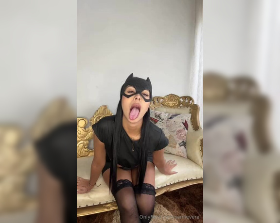 Samie Vera aka samievera OnlyFans - MEOWWWW anyone else love halloween as much as I