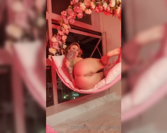 Tati Weg aka tatiweg OnlyFans - Algum de pau duro pra foder minha buceta