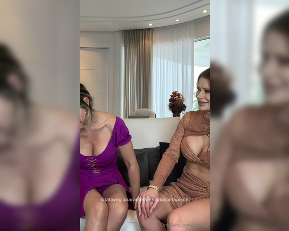 Tati Weg aka tatiweg OnlyFans - Parte I  Eu e minhas amigas Iara Steffens e Luciana Picchi vamos comear