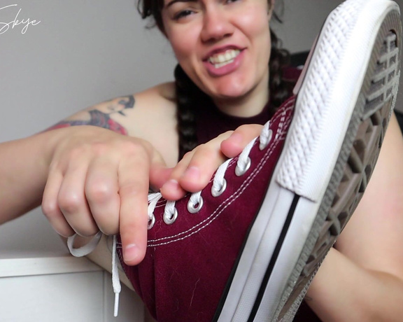 Lucy Skye - Fucked by Chucks, Sneaker Fetish, Shoe Fetish, Shoe & Boot Worship, Slave training, Femdom, SFW, ManyVids