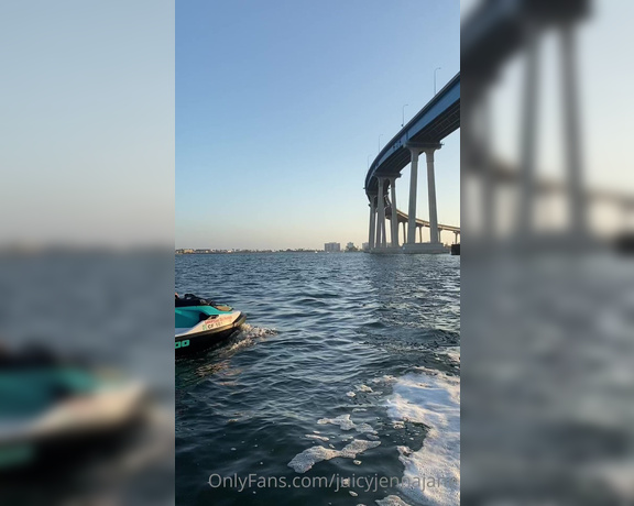 Juicyjennajane - Sunday Funday on the water! Ty (12.06.2022)