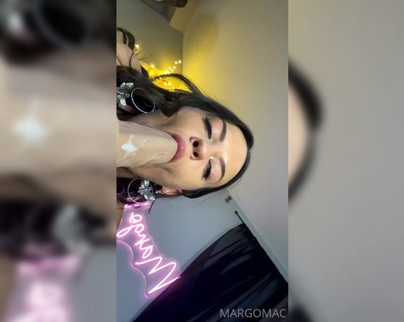 Margo Mac aka margomac OnlyFans Video 7025