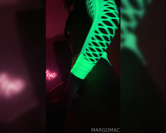 Margo Mac aka margomac OnlyFans Video 7932