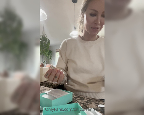 Nicole Aniston aka xnicoleanistonx OnlyFans - Thank you so much GDM, this is the most unique thoughtful gift I’m so honored, thank