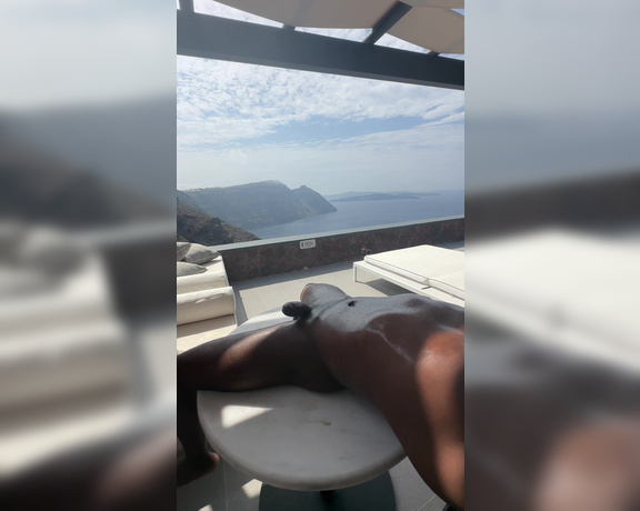 (ManyVids) Slimthick_Vic - Mommy ordered BBC room service in Santorini Greece Creampie