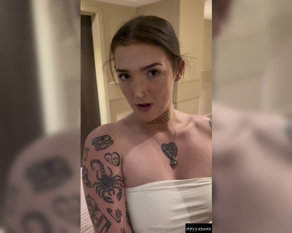 Amyyyoxxo aka amyyyoxxo OnlyFans Video 1872