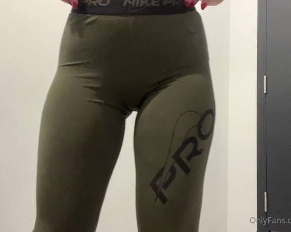 Candyluxxx aka candyluxxx OnlyFans - Big Ass in Nike pro Leggings