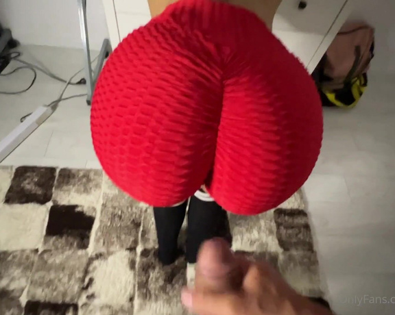 Candyluxxx aka candyluxxx OnlyFans - FULL VIDEO jerk on her ass in pants sport when she looking for a bra