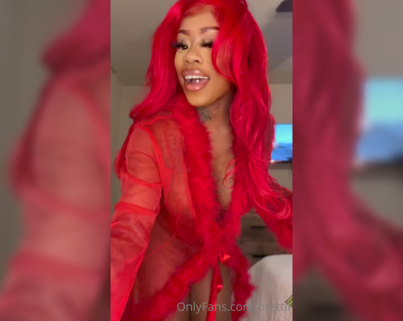 Prettii Pussii Palace aka prettiipaaiid OnlyFans Video 8951