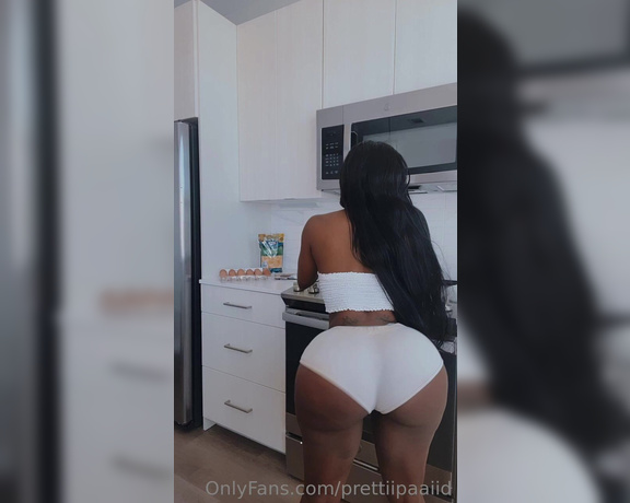 Prettii Pussii Palace aka prettiipaaiid OnlyFans - Hungry daddy