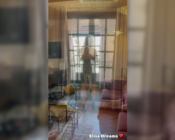 Elisa Dreams aka elisadreams OnlyFans - Happy FriskyFriday