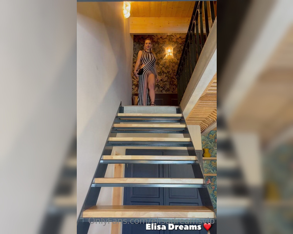 Elisa Dreams aka elisadreamsvip OnlyFans - Happy SexySaturday