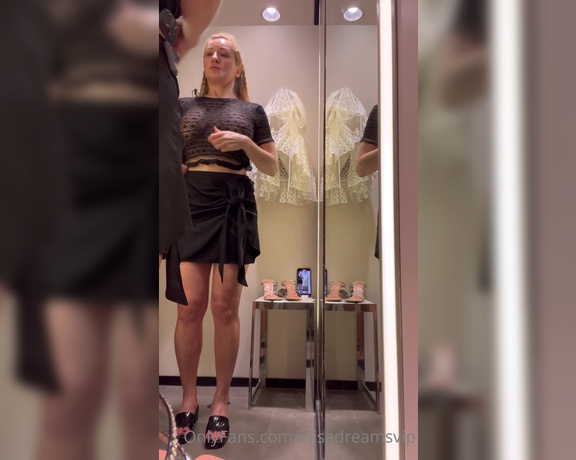 Elisa Dreams aka elisadreamsvip OnlyFans - Having fun in the fitting room