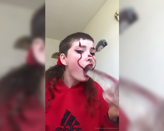 Tentacle Porn aka tentacleporn OnlyFans - Would u let this crazy clown suck ur