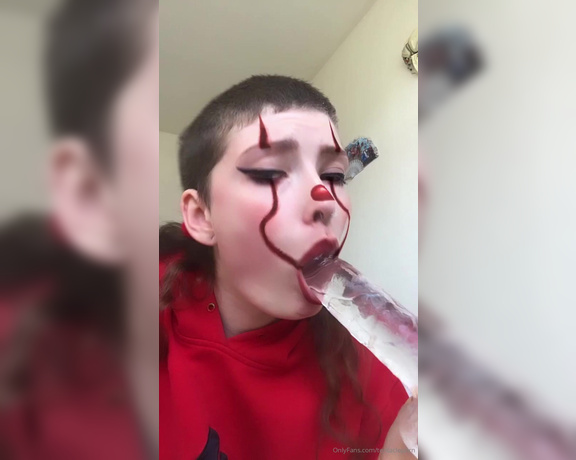 Tentacle Porn aka tentacleporn OnlyFans - Would u let this crazy clown suck ur