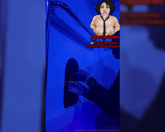 SOLARTHESLURPER aka solarthesweetheart OnlyFans - Tried out a new Gloryhole Do you guys like this one or it the blue light