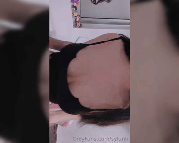 Sylunh aka sylunh OnlyFans - Buenas noches bebes que les gustara ver este mes Los leo