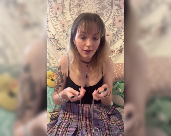 Gibbymoo aka gibbymoo OnlyFans - My first ever sex toy tour!! Here I share all my sex toys with you… you