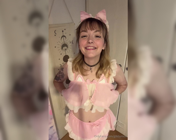 Gibbymoo aka gibbymoo OnlyFans - I hope you enjoy me teasing you in my cute pink kitty maid costume