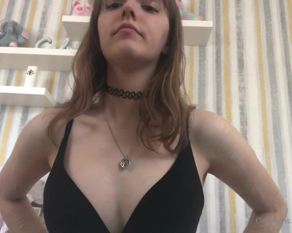 Gibbymoo aka gibbymoo OnlyFans - Some boob play for you