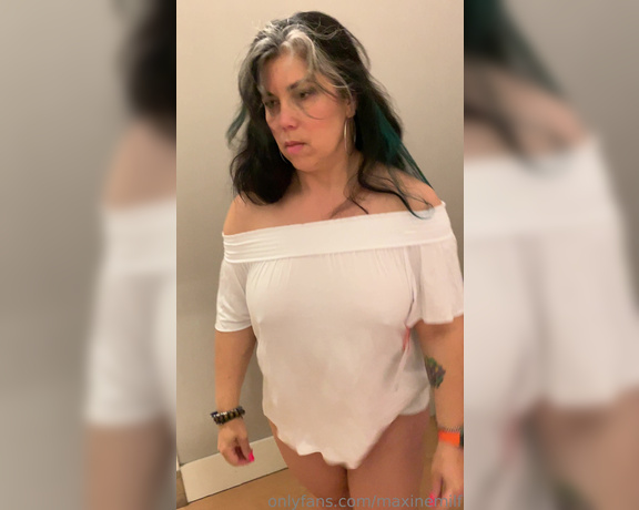 Hotmommaxine aka hotmommaxine OnlyFans Video 2266