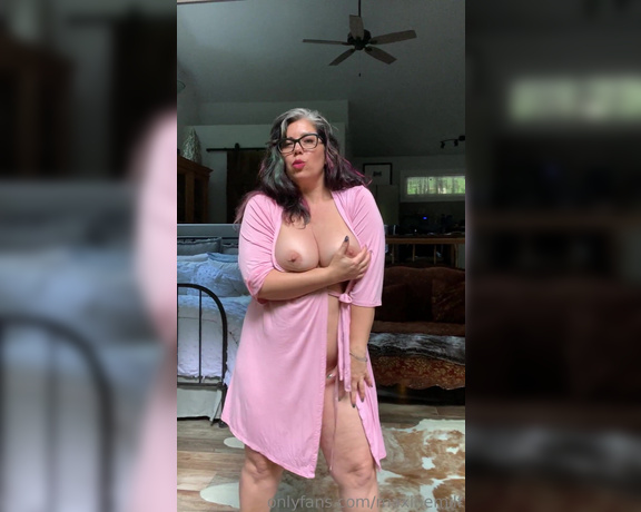 Hotmommaxine aka hotmommaxine OnlyFans Video 1487