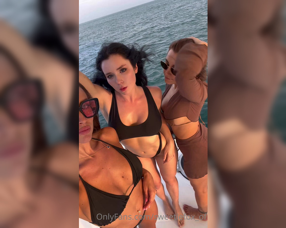 Sweetie Fox aka sweetiefox_of OnlyFans - Yacht day with my girls @luxurygirl xxx and @xohannajoys! So much fun, bikinis, dancing, and jumping