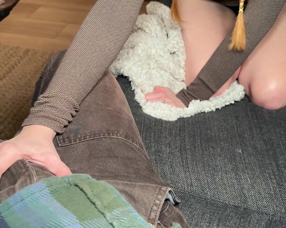 Elly Clutch aka ellyclutch OnlyFans - Ski Buddy to Fuck Buddy #snowedin with @jakknife 33 minutes POV sloppy blowjob riding doggy CREAMPIE