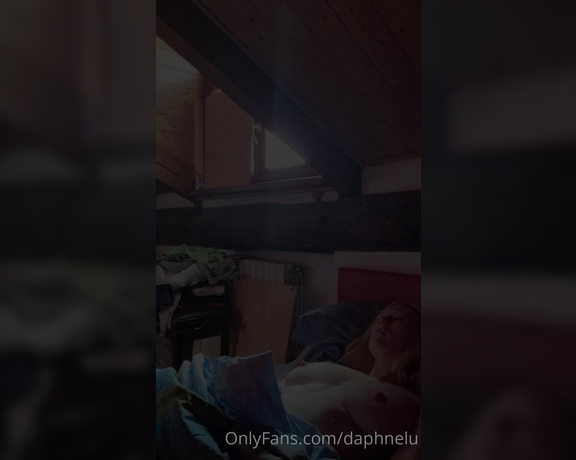 Luiza Conlaz aka luizaconlaz OnlyFans - Daily routine of a nudist