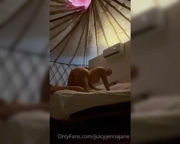 Juicyjennajane - Just vibing Nude dancing around in a Yurt LB (10.04.2021)