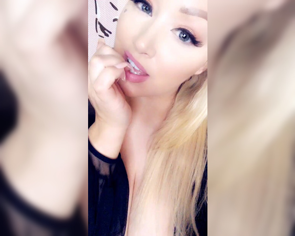 Everyone Loves Tanya aka everyonelovestanya OnlyFans - Bust it