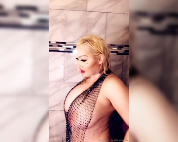 Everyone Loves Tanya aka everyonelovestanya OnlyFans - Shower vid