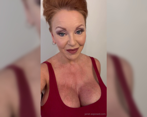 Janet Mason aka janetmasonxxxvip OnlyFans - Checking in! Have a great weekend