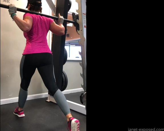 Janet Mason aka janetmasonxxxvip OnlyFans - Legs, Glutes & Cardio day in the gym! Hubby and I had a brutal 100 minutes