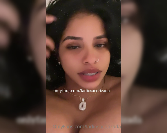 La Diosa Cotizada aka ladiosacotizada OnlyFans Video - Siempre complaciéndolos dándoles una rica buenas noches   mostrándoles mis ricos pechos y la manera